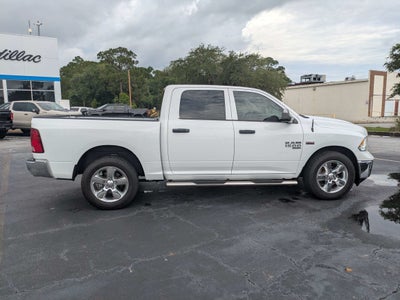 2022 RAM 1500 Classic Tradesman Crew Cab 4x4 5'7" Box