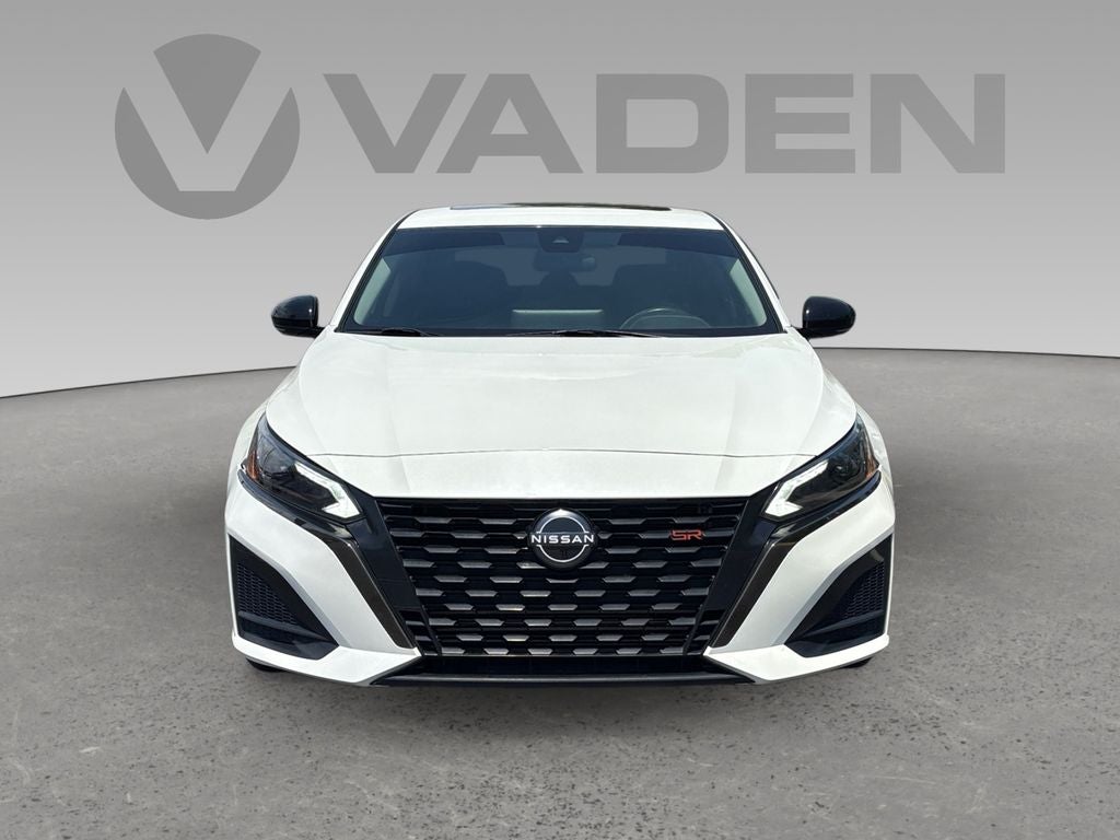 2023 Nissan Altima 2.0 SR