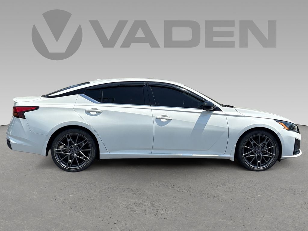 2023 Nissan Altima 2.0 SR