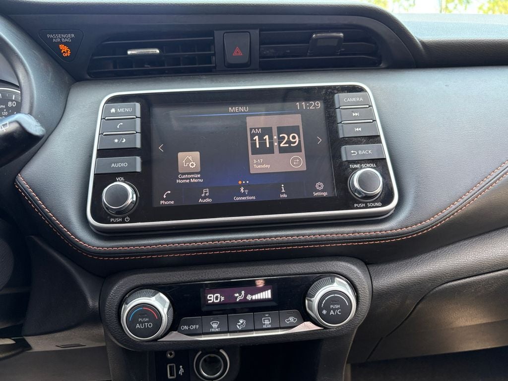 2019 Nissan Kicks SR