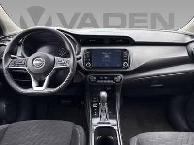 2022 Nissan Kicks SV