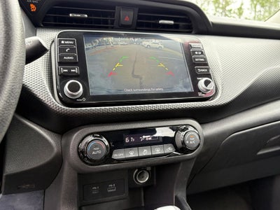 2022 Nissan Kicks SV