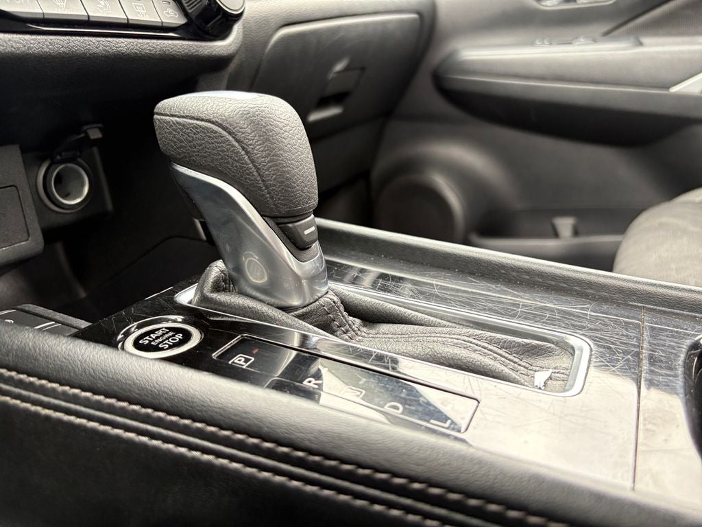 2022 Nissan Kicks SV