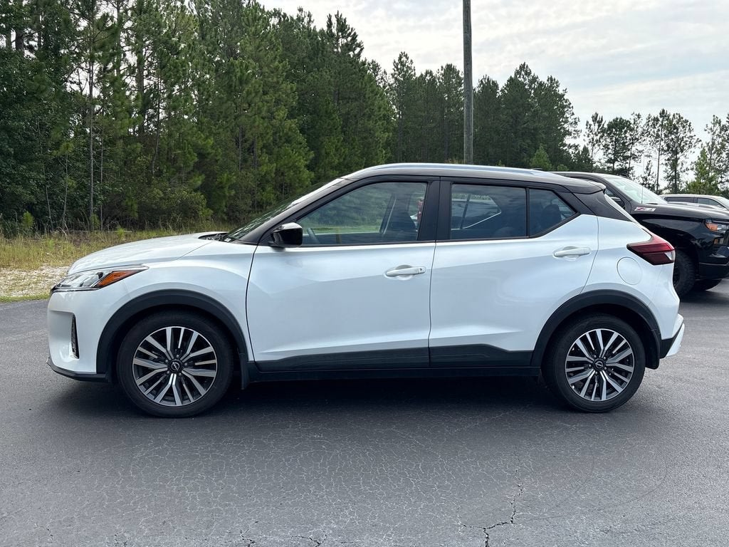 2022 Nissan Kicks SV