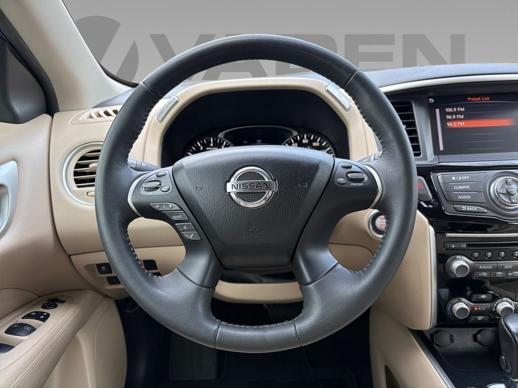 2017 Nissan Pathfinder SV