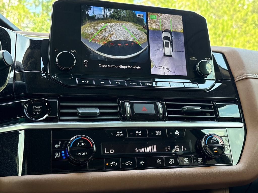 2025 Nissan Pathfinder Platinum